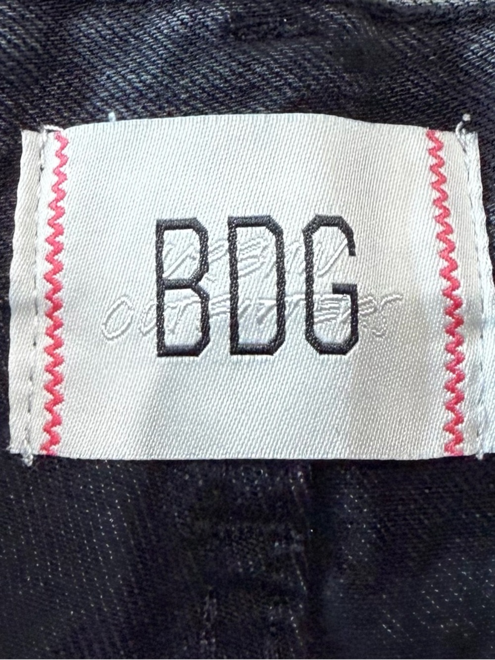 BDG Denim Cut Offs Women’s 31 Black Cheeky Shorts Festival 2” Inseam Summer - Picture 7 of 9